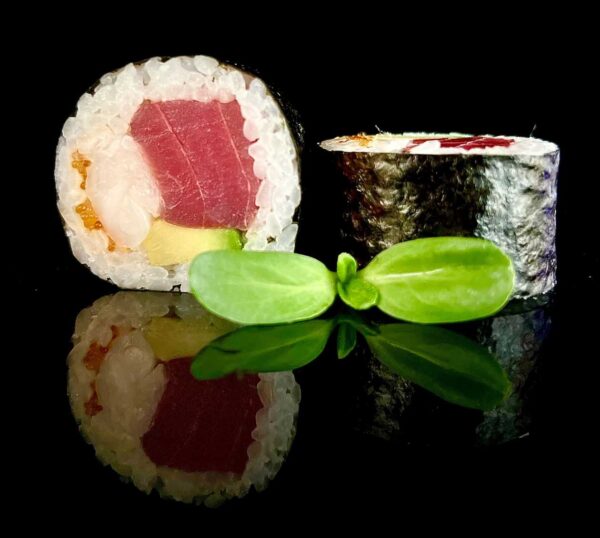 Futo Tuna Tobiko Maki